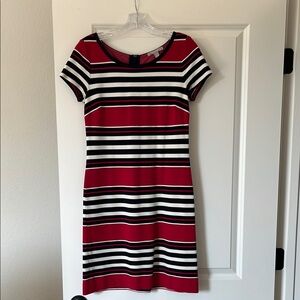 Banana Republic Red and Black Sheath Dress Short Sleeve Crew Neck